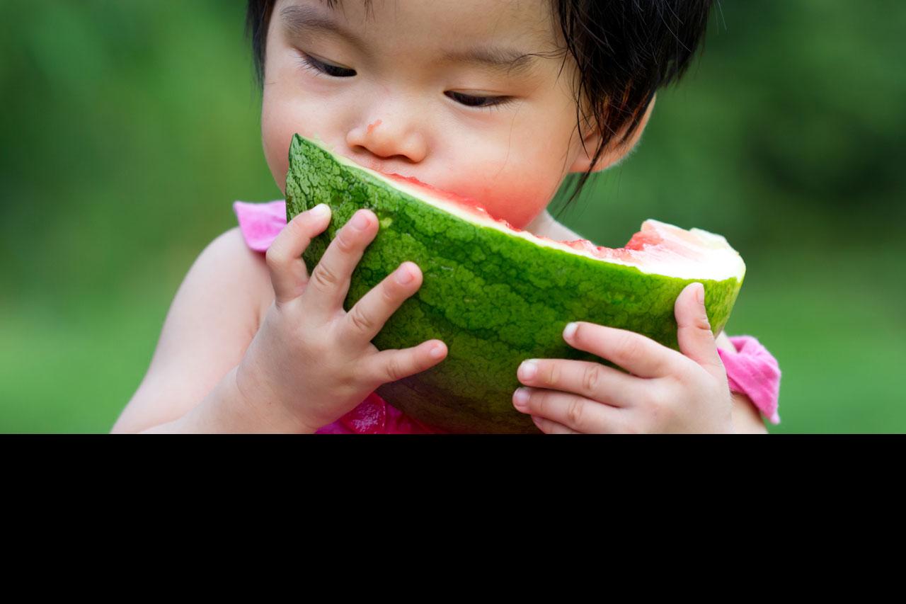 7 tips for raising healthy eaters