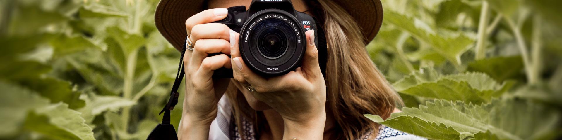 Photographer freelancer women 