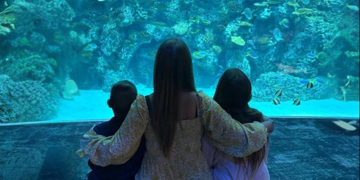 mom with kids