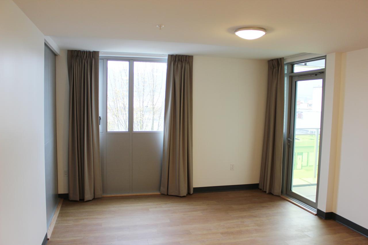 Unit photo - room