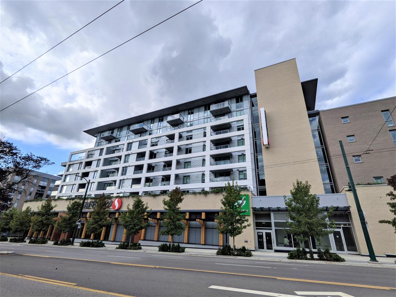 YWCA xʷƛ̓əpicən on Arbutus Street 