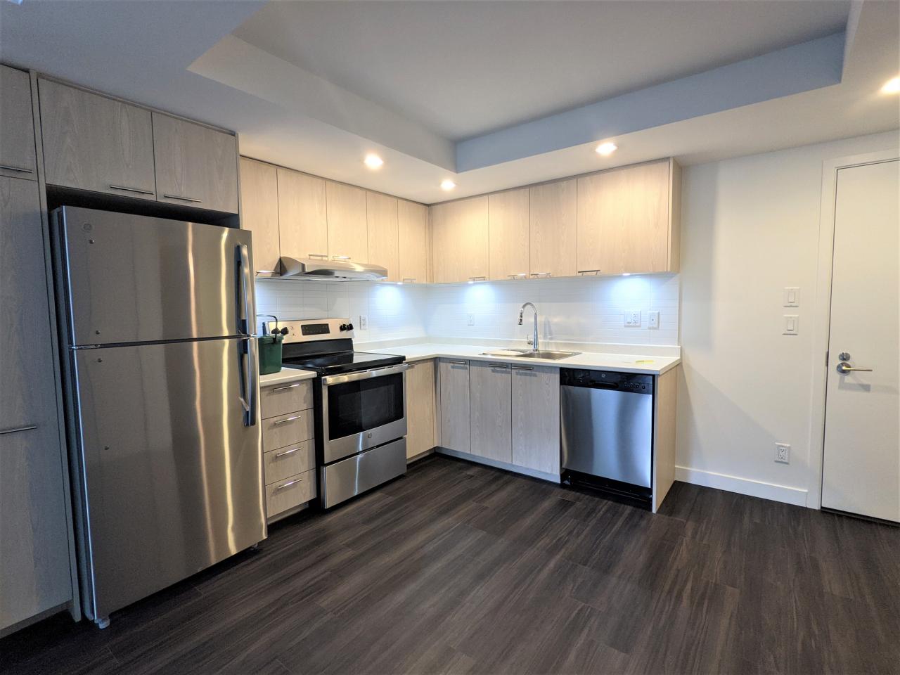 YWCA xʷƛ̓əpicən suite kitchen 