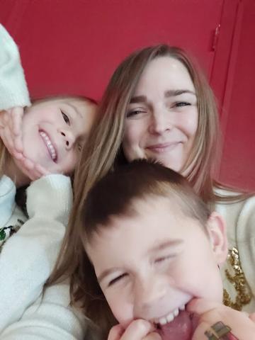 Jasmine and her children