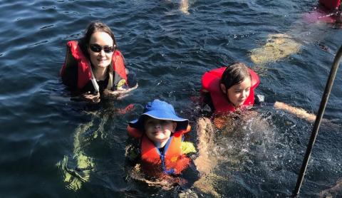 Kelly with her kids