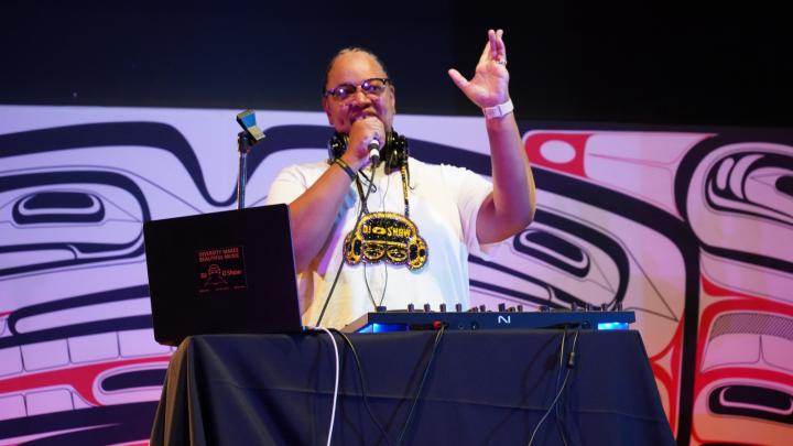 DJ O Show